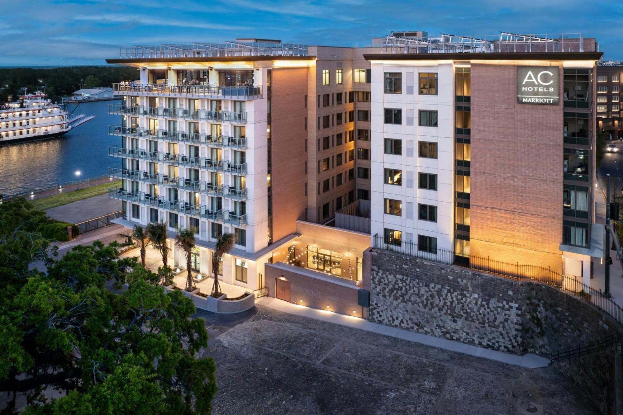 Ac Hotel Savannah Historic District Екстериор снимка